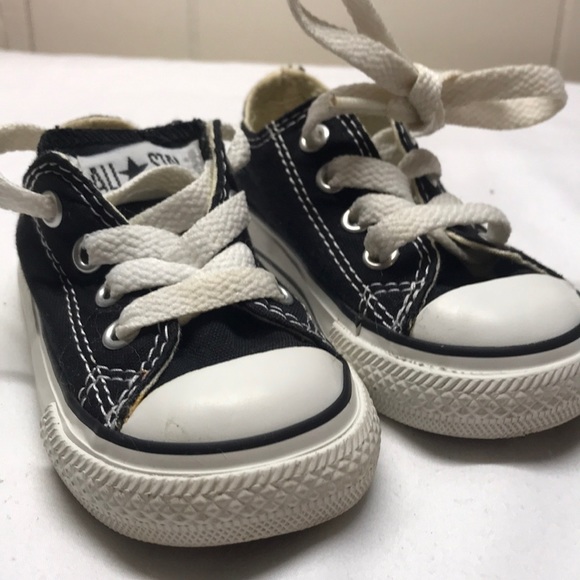 baby chucks size 4